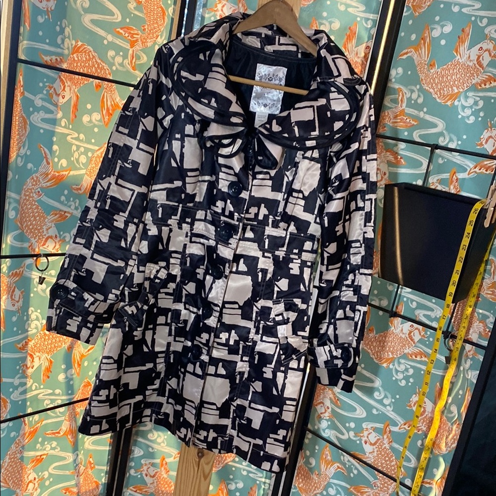 Nick & Mo - for Nordstrom - Black and Beige Trench Coat with Abstract Print